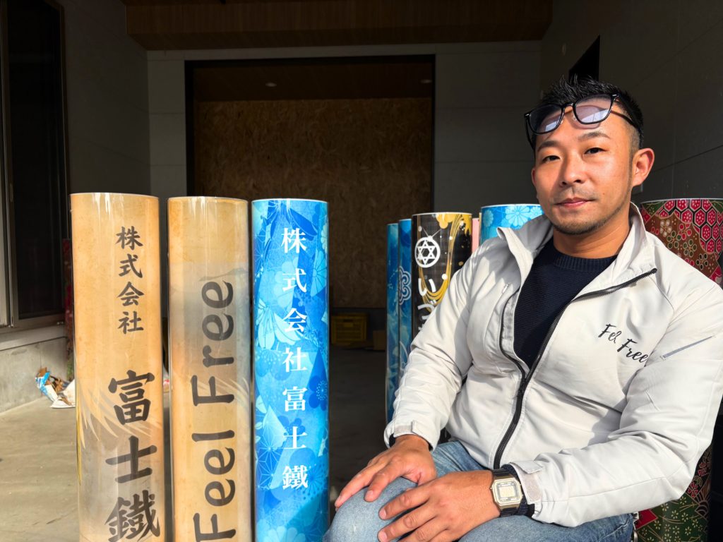 イベントで使用した道具と大野さんの画像