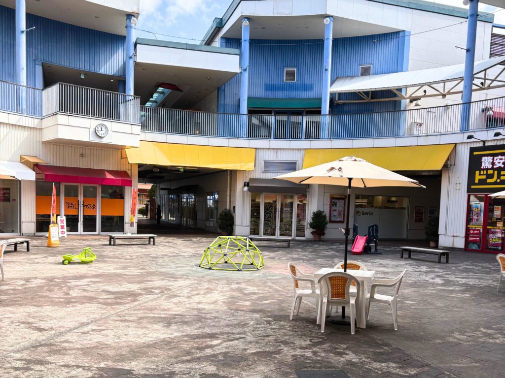 今治ワールドプラザのセンターコート